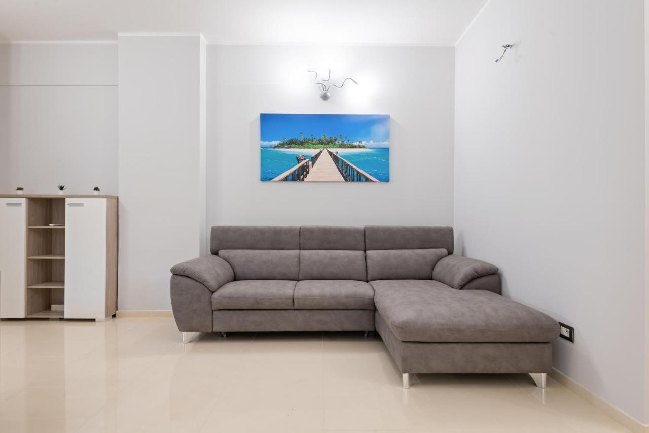 Modern Flat 250 Mt From The Sea - Albissola Marina Apartamento Exterior foto